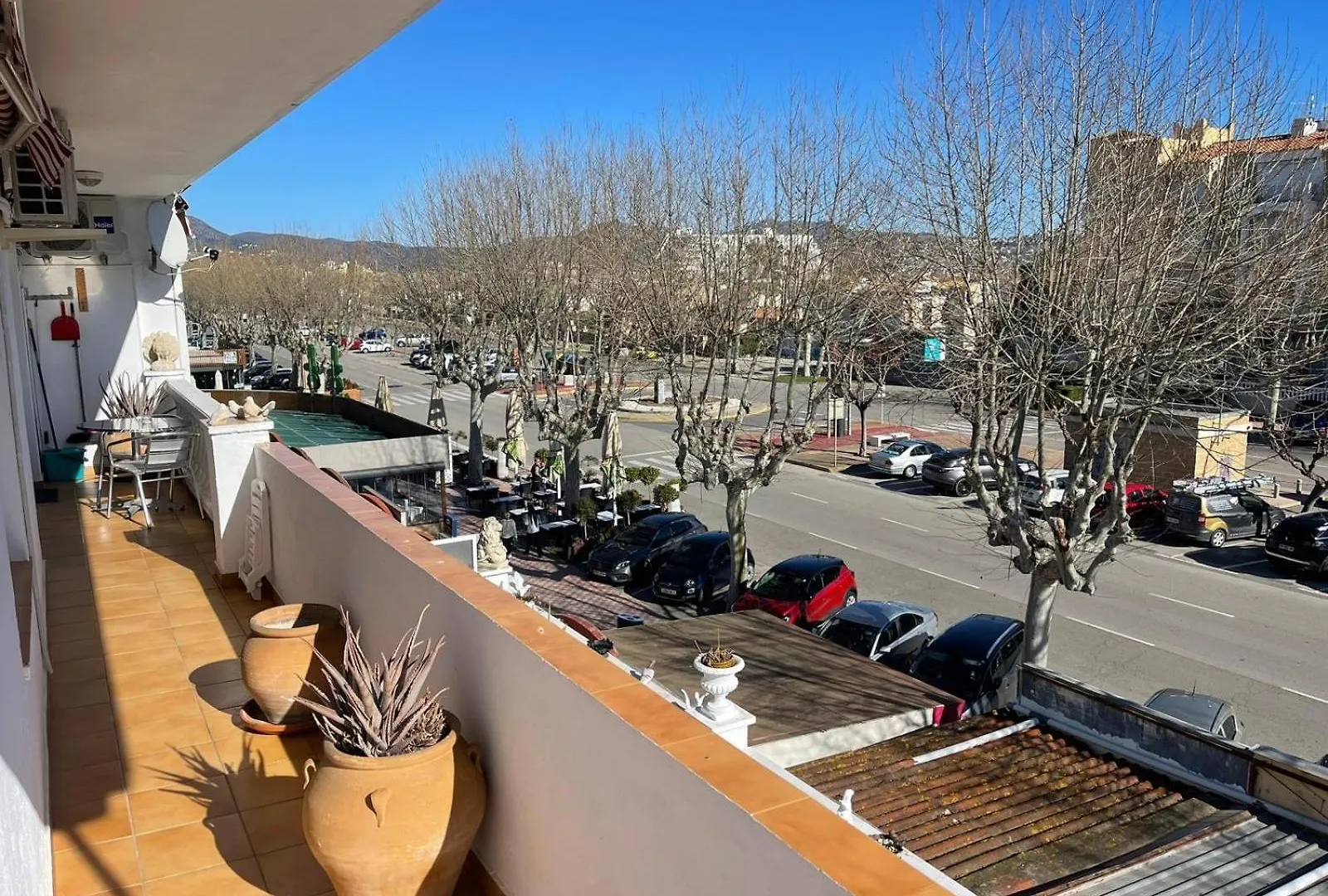 Appartement Centre אמפוריבראבה דירה